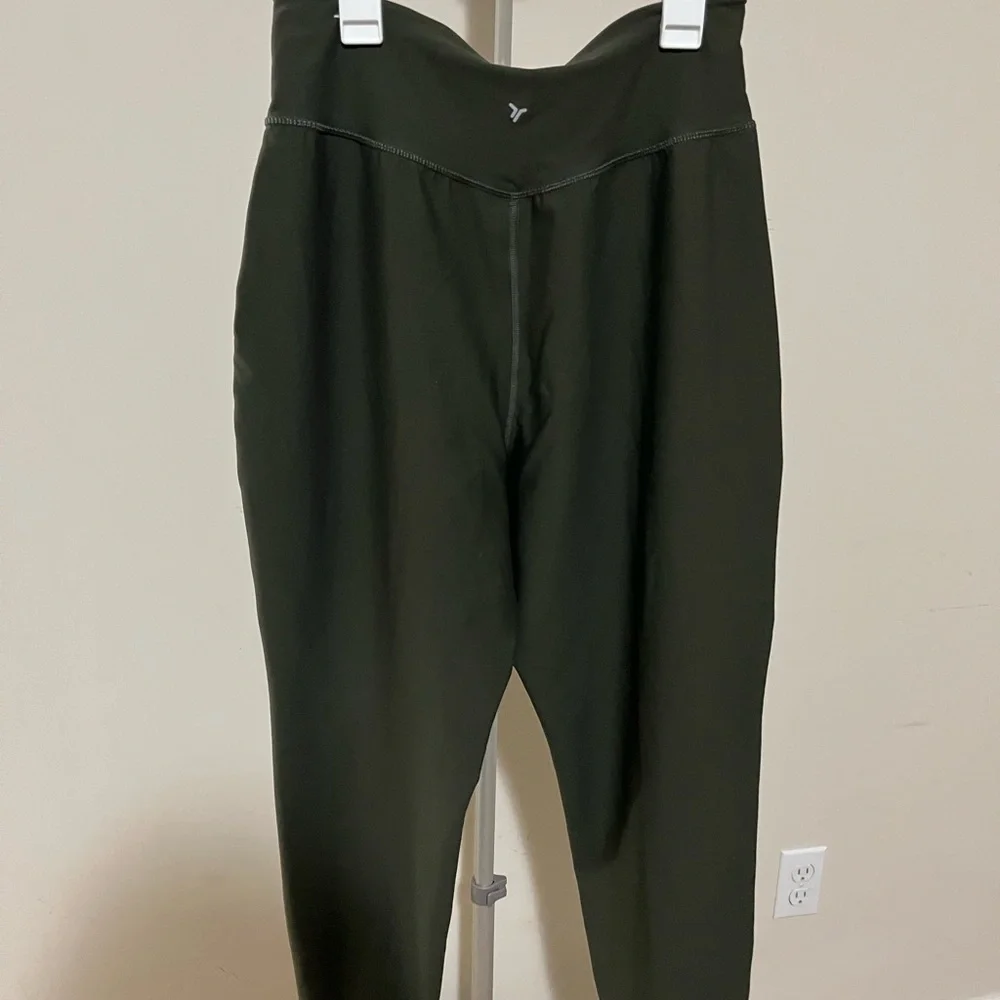 Old Navy Active High-Rise Jogger in Olive - Picture 3 of 3